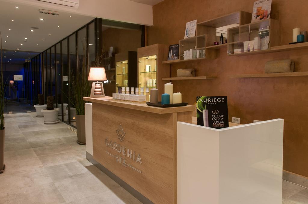 Gardenia & Hotel